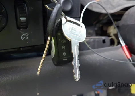 2005 Chevrolet Silverado 1500 Ls z USA, uszkodzony, nr VIN 2GCEK13T051382618